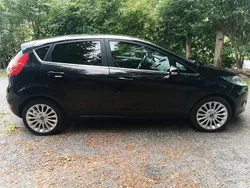 Schwarz Gebraucht 2011 Ford Fiesta Titanium Kleinwagen | 4.500 € (Fairer Preis)