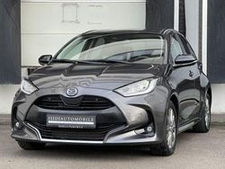 Grau Gebraucht 2023 Mazda 2 Limousine | 18.900 €