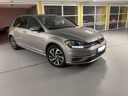 Silber Gebraucht 2018 VW Golf VII Join Limousine | 13.500 € (Guter Preis)