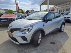 Grey kqa + black gne Gebraucht 2023 Renault Captur Evolution SUV | 18.700 € (Guter Preis)