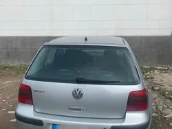 Grau Gebraucht 2000 VW Golf IV Kleinwagen | 1.000 € (Fairer Preis)