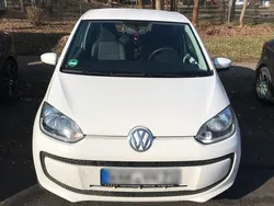 Weiß Gebraucht 2012 VW up! Kleinwagen | 3.850 € (Etwas zu teuer)