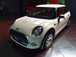 Weiß Gebraucht 2015 Mini ONE Pepper Kleinwagen | 10.890 € (Fairer Preis)