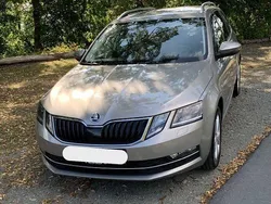 Beige Gebraucht 2018 Skoda Octavia Style Kombi | 13.800 € (Fairer Preis)