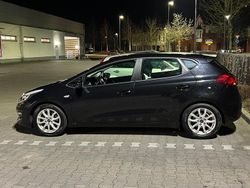 Schwarz Gebraucht 2017 Kia Ceed GT Limousine | 8.800 € (Etwas zu teuer)