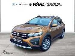 Gletscherweiß Gebraucht 2023 Dacia Sandero Essentiel Kleinwagen | 15.942 € (Fairer Preis)