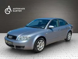 Grau Gebraucht 2004 Audi A4 Comfort Limousine | 1.950 € (Guter Preis)