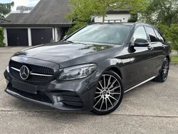 Grau Gebraucht 2020 Mercedes C300 AMG Limousine | 16.990 €