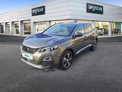 Grau Gebraucht 2020 Peugeot 5008 Allure Van / Kleinbus | 26.980 €