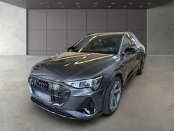 Daytonagrau perleffekt Gebraucht 2022 Audi e-tron Sportback Ambiente SUV | 48.042 € (Fairer Preis)