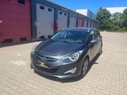 Grau Gebraucht 2013 Hyundai i40 Edition Kombi | 8.199 € (Fairer Preis)