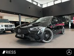 Metalliclack kosmosschwarz Gebraucht 2025 Mercedes CLA250e Shooting Brake AMG Kombi | 55.556 €