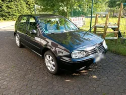 Schwarz Gebraucht 2003 VW Golf IV Limousine | 1.199 €