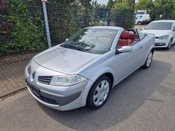 Grau Gebraucht 2007 Renault Mégane Cabriolet Dynamique Cabrio | 2.990 € (Fairer Preis)