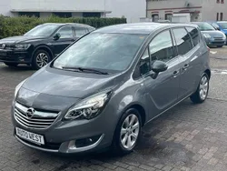 Grau Gebraucht 2015 Opel Meriva Innovation Van / Kleinbus | 8.950 € (Fairer Preis)