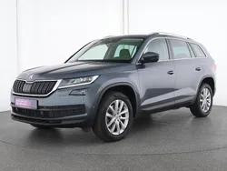 Quarz grau Gebraucht 2021 Skoda Kodiaq Style SUV | 35.728 € (Guter Preis)