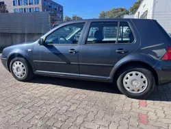 Grau Gebraucht 2000 VW Golf IV Limousine | 750 € (Guter Preis)