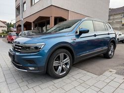 Blau Gebraucht 2017 VW Tiguan Allspace Highline SUV | 21.199 € (Etwas zu teuer)