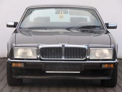 Grau Gebraucht 1990 Jaguar XJ40 Limousine | 22.999 €