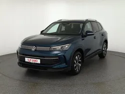 Blau Gebraucht 2024 VW Tiguan SUV | 35.890 € (Fairer Preis)