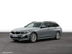 Skyscraper grau metallic Gebraucht 2024 BMW 318 Shadowline Kombi | 34.044 € (Guter Preis)