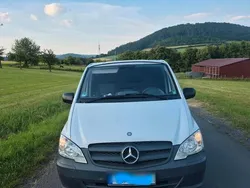 Weiß Gebraucht 2010 Mercedes Vito Van / Kleinbus | 6.610 €