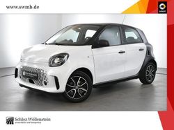 Weiß Gebraucht 2021 Smart ForFour Electric Drive Limousine | 9.930 € (Fairer Preis)