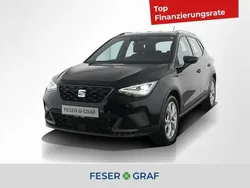 Midnight schwarz metallic Gebraucht 2024 Seat Arona FR SUV | 29.000 €