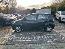 Schwarz Gebraucht 2005 Daihatsu Sirion Kleinwagen | 4.600 €