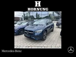 Blau Gebraucht 2021 Mercedes GLA250 SUV | 33.900 € (Fairer Preis)
