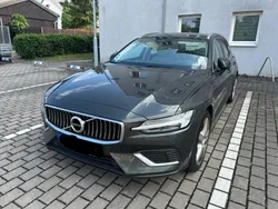 Grau Gebraucht 2020 Volvo V60 Inscription Kombi | 21.000 € (Fairer Preis)
