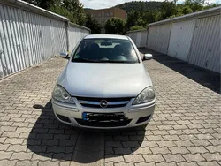 Silber Gebraucht 2006 Opel Corsa Limousine | 2.000 € (Fairer Preis)