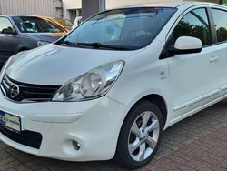 Weiß Gebraucht 2010 Nissan Note I-Way Van / Kleinbus | 2.890 € (Fairer Preis)