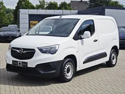 Weiß Gebraucht 2020 Opel Combo Edition Van / Kleinbus | 9.999 € (Superpreis)