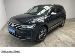 Dark moss green (metallic) Gebraucht 2019 VW Tiguan Allspace Highline SUV | 27.500 € (Guter Preis)