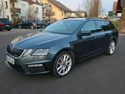 Grau Gebraucht 2019 Skoda Octavia RS Kombi | 18.600 € (Fairer Preis)