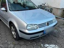 Silber Gebraucht 2000 VW Golf IV Kleinwagen | 680 € (Guter Preis)