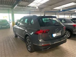 Grau Gebraucht 2021 VW Tiguan Life SUV | 20.900 € (Guter Preis)