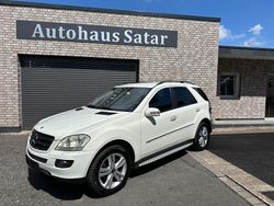 Weiß Gebraucht 2008 Mercedes ML320 SUV | 6.999 € (Teuer)