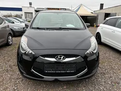 Schwarz Gebraucht 2012 Hyundai ix20 Classic Van / Kleinbus | 5.990 € (Fairer Preis)