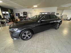 Grafitgrau metalliclack Gebraucht 2022 Mercedes E220 Limousine | 36.900 € (Fairer Preis)