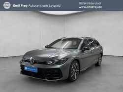 Diabasgrau metallic grena Gebraucht 2024 VW Passat R-line Kombi | 43.890 € (Etwas zu teuer)