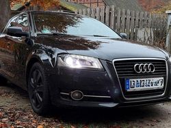 Schwarz Gebraucht 2011 Audi A3 S-Line Limousine | 5.998 € (Fairer Preis)