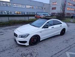 Weiß Gebraucht 2017 Mercedes CLA45 AMG Limousine | 22.300 €