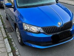 Blau Gebraucht 2018 Skoda Fabia Active Kleinwagen | 7.000 € (Fairer Preis)