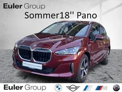 Rot Gebraucht 2024 BMW 218 Active Tourer Van / Kleinbus | 33.133 € (Superpreis)