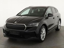 Schwarz magic perleffekt Gebraucht 2021 Skoda Enyaq iV Lodge SUV | 25.695 € (Etwas zu teuer)