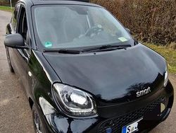 Schwarz Gebraucht 2020 Smart ForFour Electric Drive Kleinwagen | 11.100 € (Etwas zu teuer)