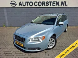 Blau Gebraucht 2008 Volvo V70 Summum Kombi | 2.240 €