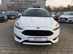 Weiß Gebraucht 2018 Ford Focus ST-Line Limousine | 8.999 € (Guter Preis)